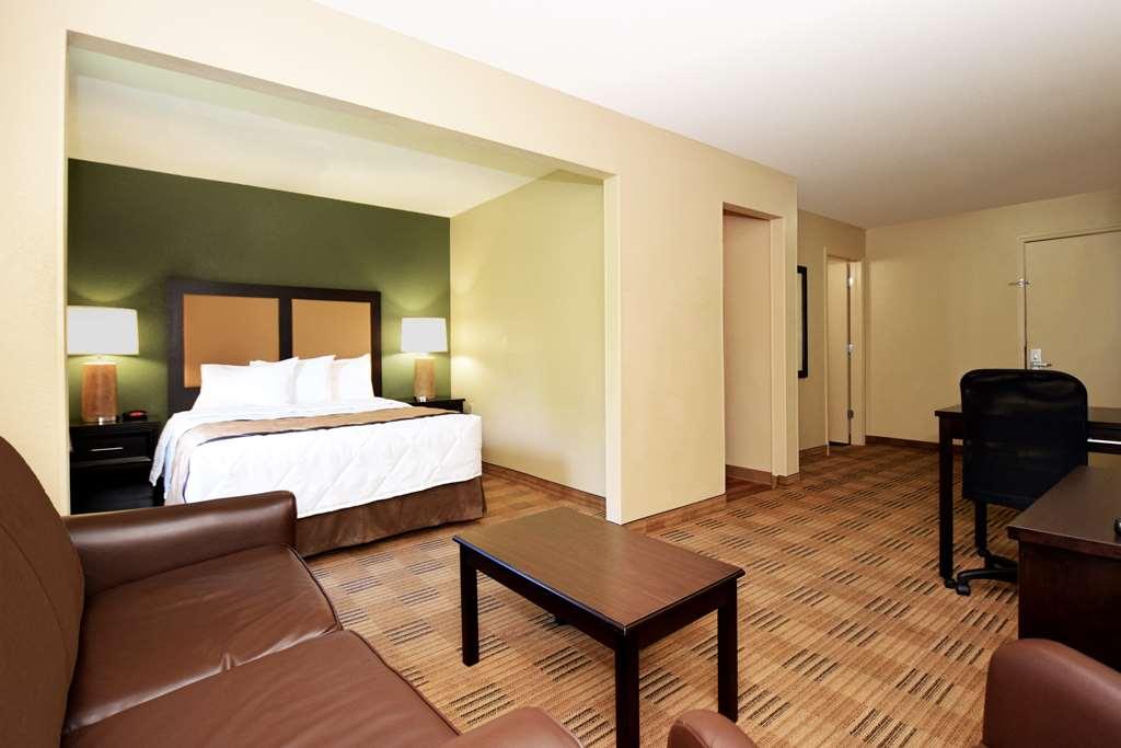 Extended Stay America Select Suites - Raleigh - Cary - Regency Parkway South Номер фото