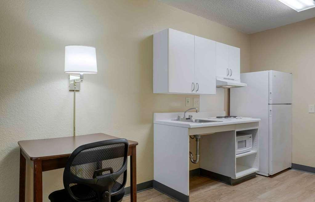 Extended Stay America Select Suites - Raleigh - Cary - Regency Parkway South Номер фото