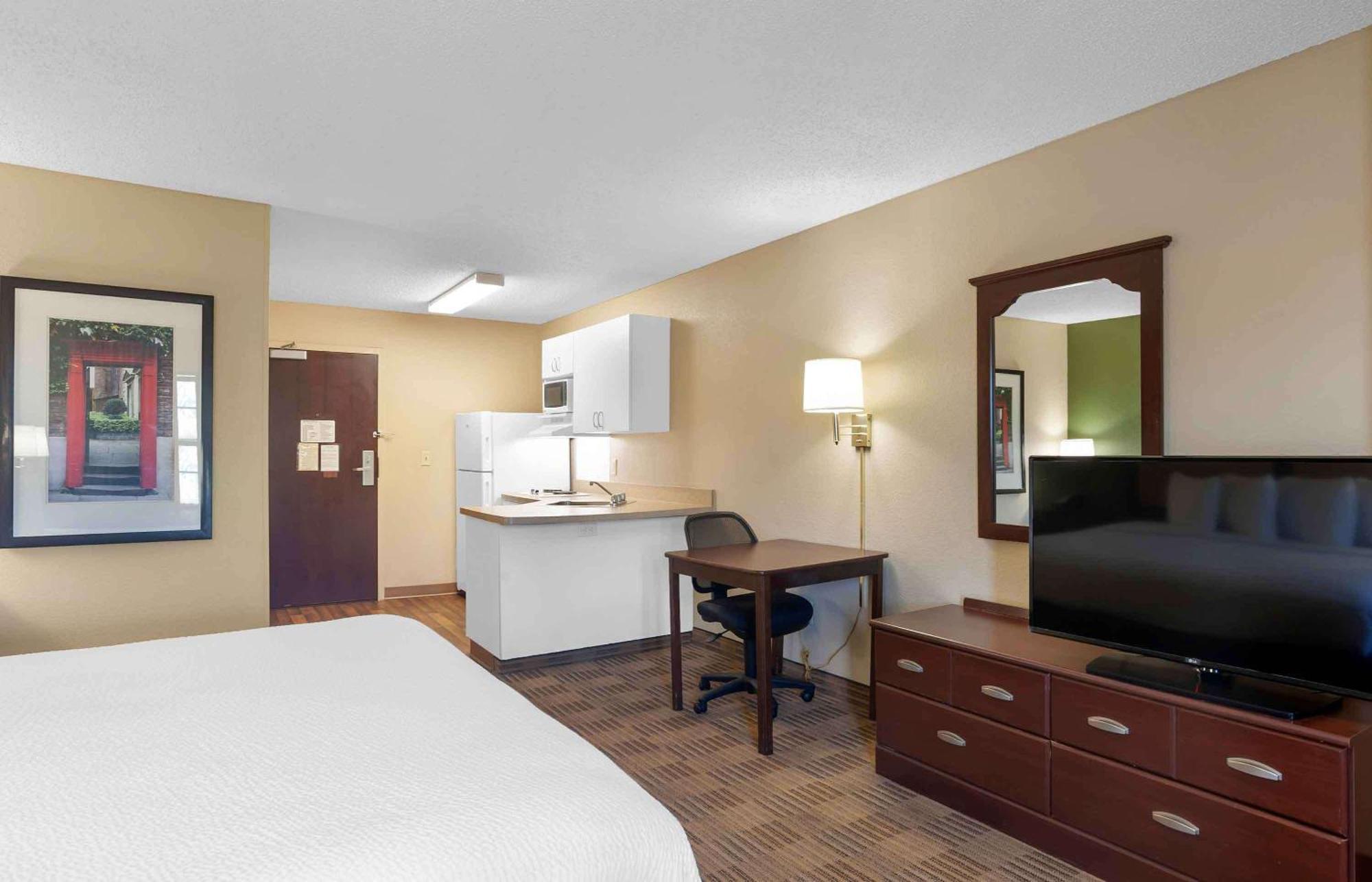 Extended Stay America Select Suites - Raleigh - Cary - Regency Parkway South Экстерьер фото