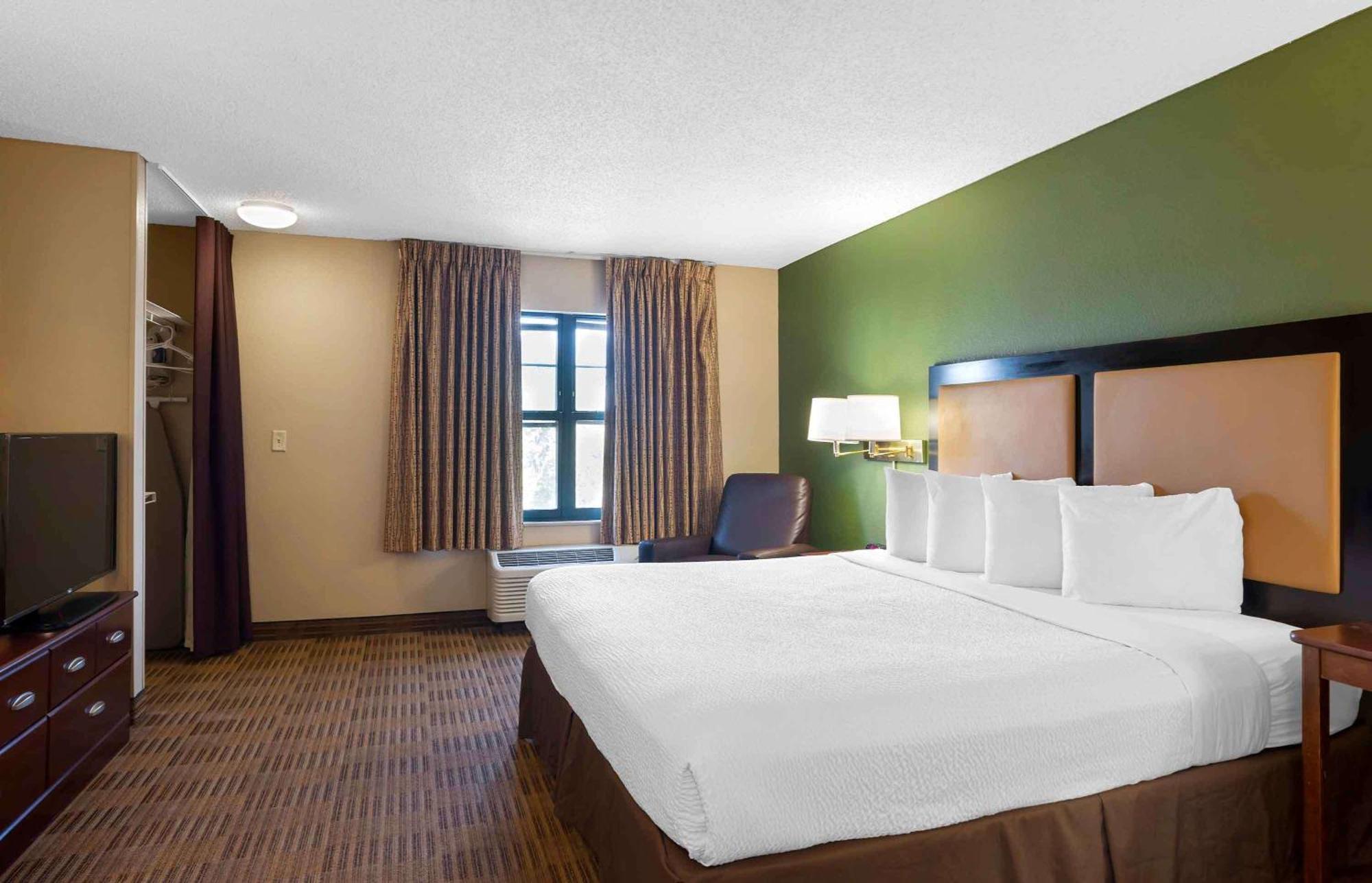 Extended Stay America Select Suites - Raleigh - Cary - Regency Parkway South Экстерьер фото