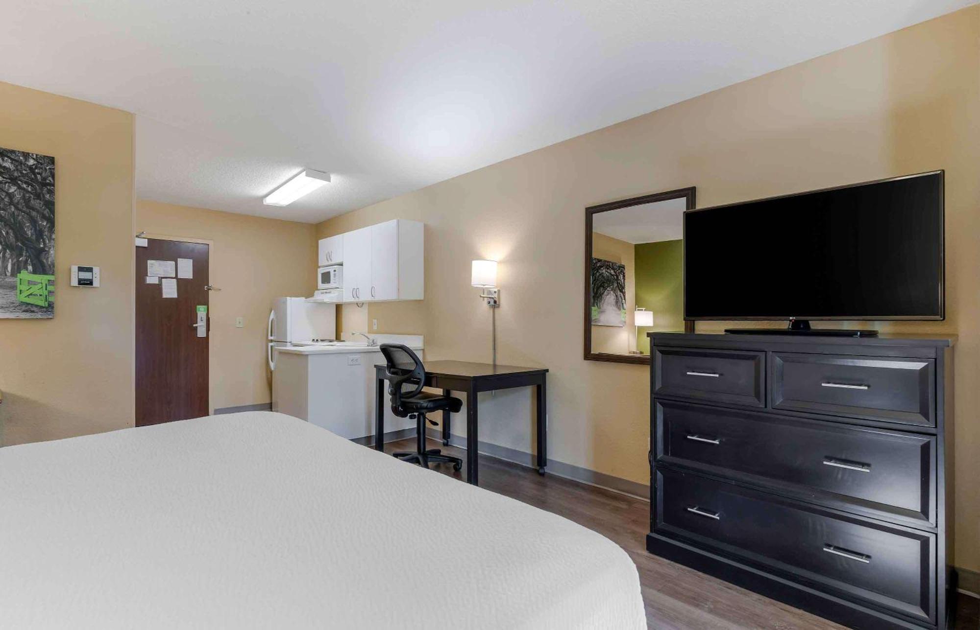 Extended Stay America Select Suites - Raleigh - Cary - Regency Parkway South Экстерьер фото