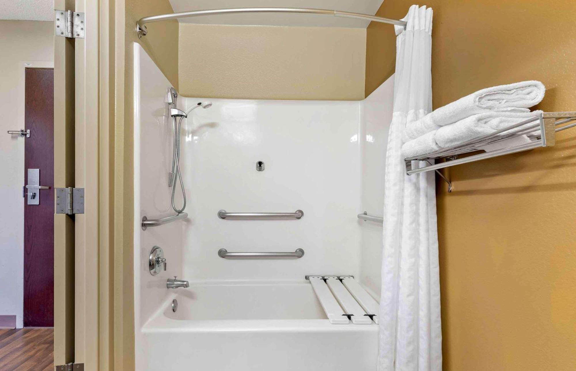 Extended Stay America Select Suites - Raleigh - Cary - Regency Parkway South Экстерьер фото