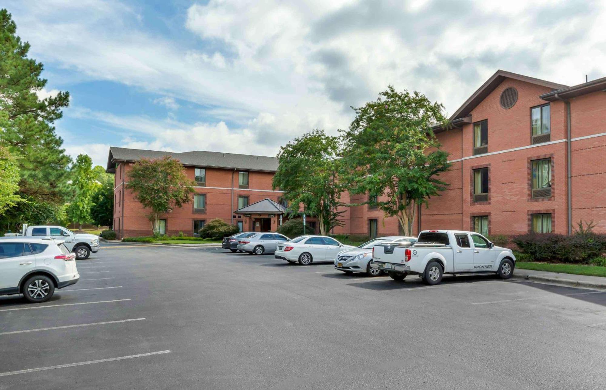 Extended Stay America Select Suites - Raleigh - Cary - Regency Parkway South Экстерьер фото