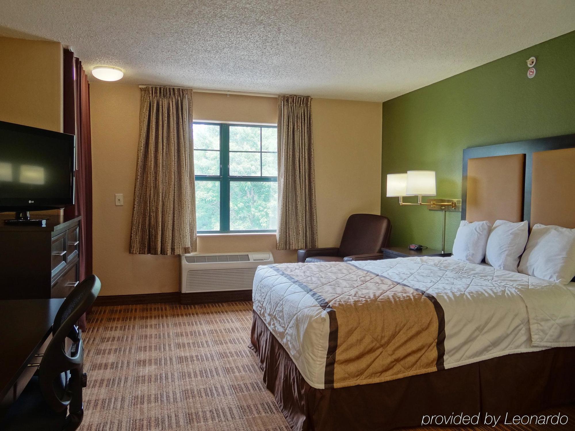 Extended Stay America Select Suites - Raleigh - Cary - Regency Parkway South Экстерьер фото